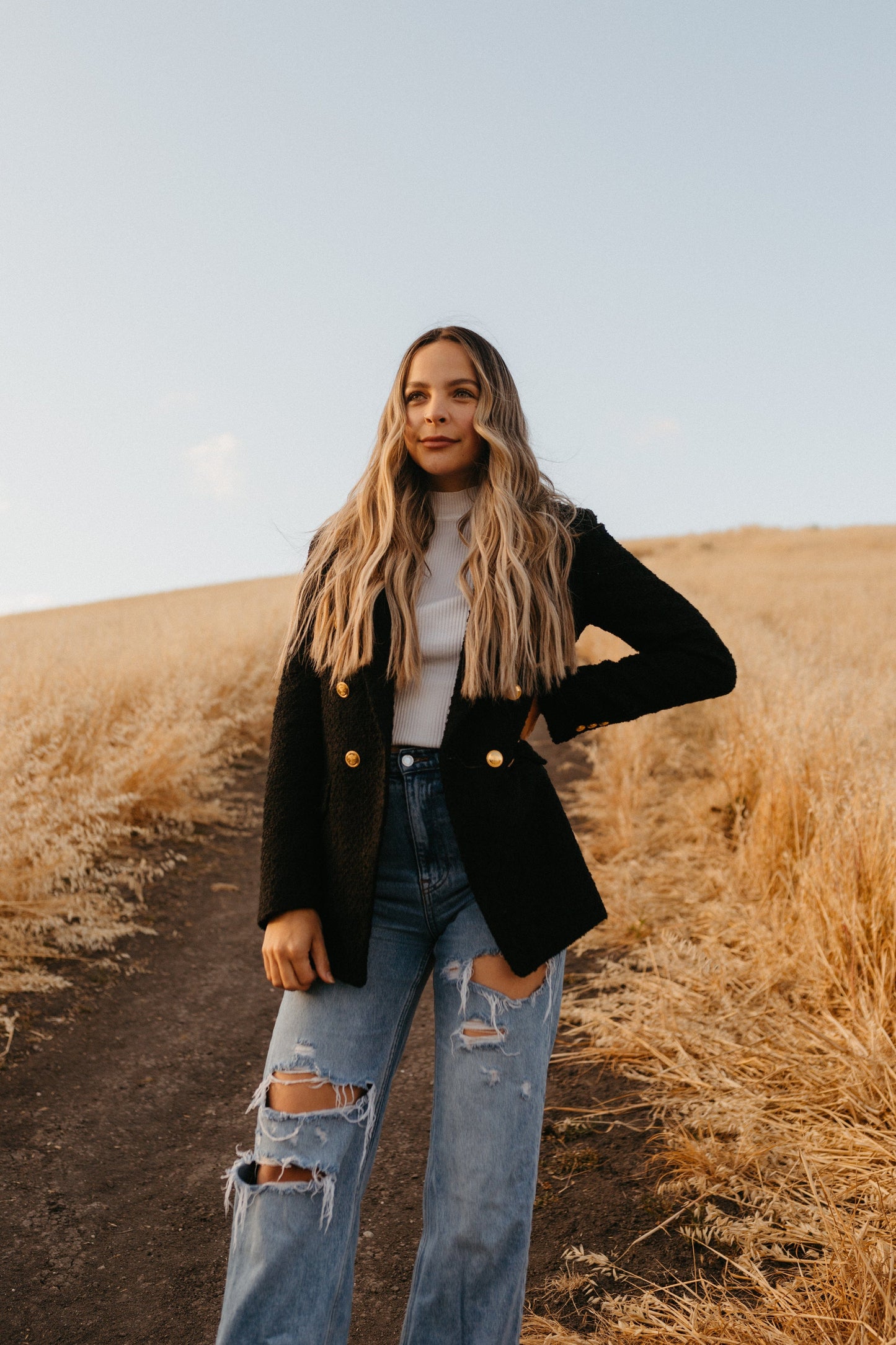 Golden State Strands - Rooted, Cool, Lowlighted Blonde Extensions
